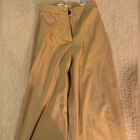 Pants - Picture 2 of 14